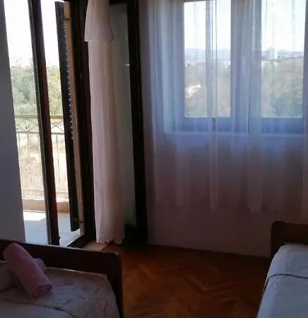 Damir - On The Sea Side Apartament *
